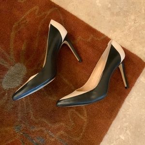 Banana Republic Leather Black & Ivory Pumps.  3 1/2-Inch Heel.  Size 9.5